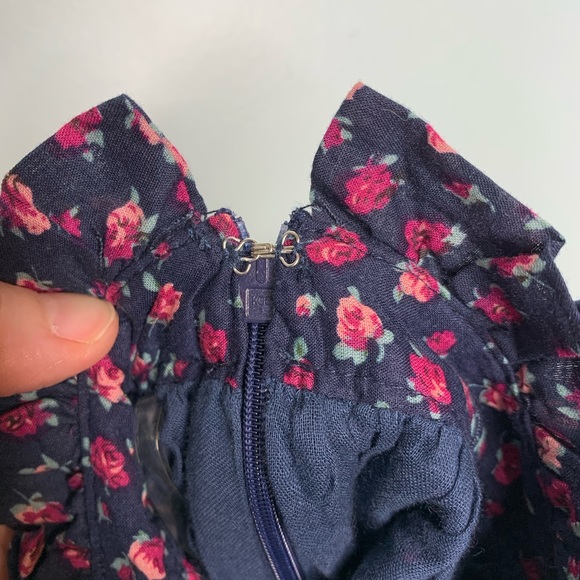 Francesca’s Blue Rain Navy Floral Lace Skirt - Picture 5 of 6